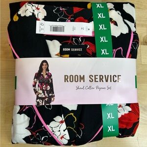 Room Service Women's 2-Piece Shawl Collar Pajama Set, Black Floral, Extra Large